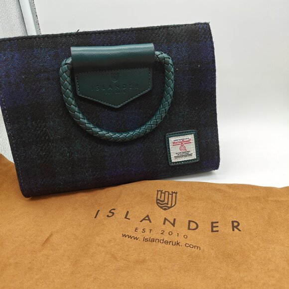 Islander - Picture 11 of 11